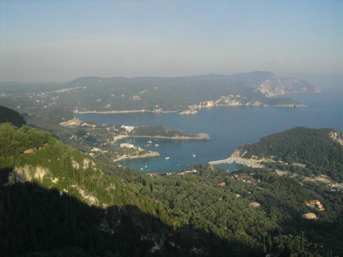 Archontiko Kourkoulos Makrádes 外观 照片